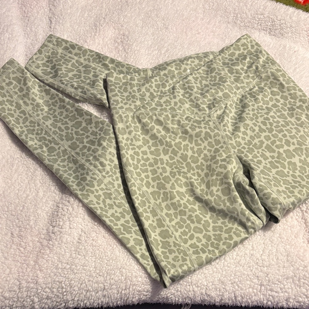 ANTONIO MELANI Gray Leopard Print Leggings